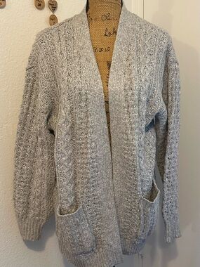 Cozy Open-Front Cable Knit Cardigan Sweater - Light Gray